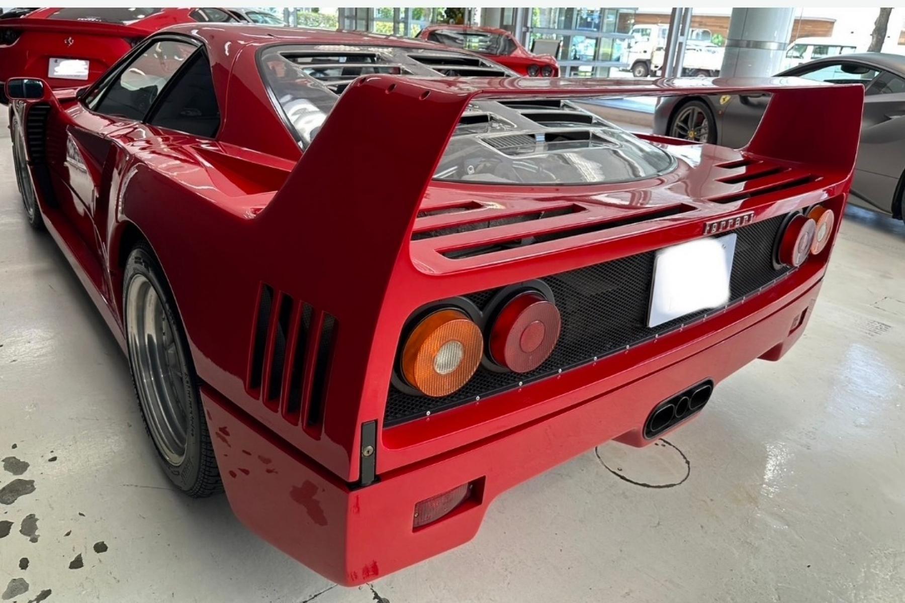 1990 Red Ferrari F40 , 0.000000, 0.000000 - Photo #5