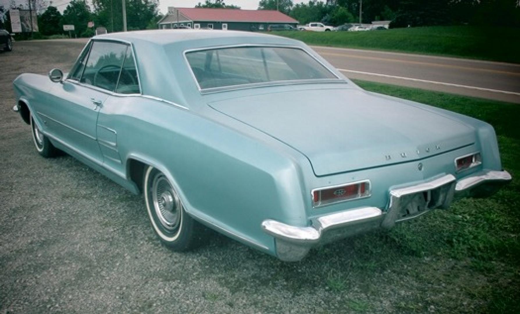 1963 Blue /Gray Buick Rivera (7J1103101) with an 425 V8 engine, Auto transmission, located at 1725 US-68 N, Bellefontaine, OH, 43311, (937) 592-5466, 40.387783, -83.752388 - 1963 BUICK RIVERA 2dr Optional 425ci V8 “Wildcat 465 Nail-head Motor”, Auto w/floor shift, Blue/Gray, AM Radio w/rear speaker, Remote Mirror control, PW, PS, PB, Burglar alarm, new tires. - Photo#1