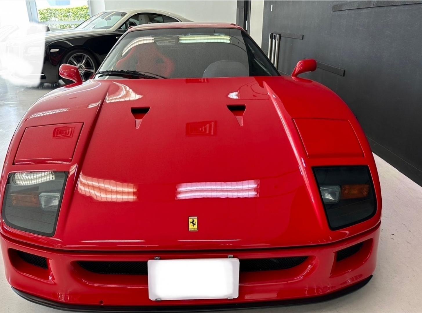 1990 Red Ferrari F40 , 0.000000, 0.000000 - 1990 Ferrari F40 1990 delivered as new in France 1992 delivered to 2nd owner in Japan from France. 2003 current owner All service record from present owner All repaint for refresh perfect skill Exchanged new cutch and master last month, was reupholstered both of the seat new fabric and spong - Photo#4