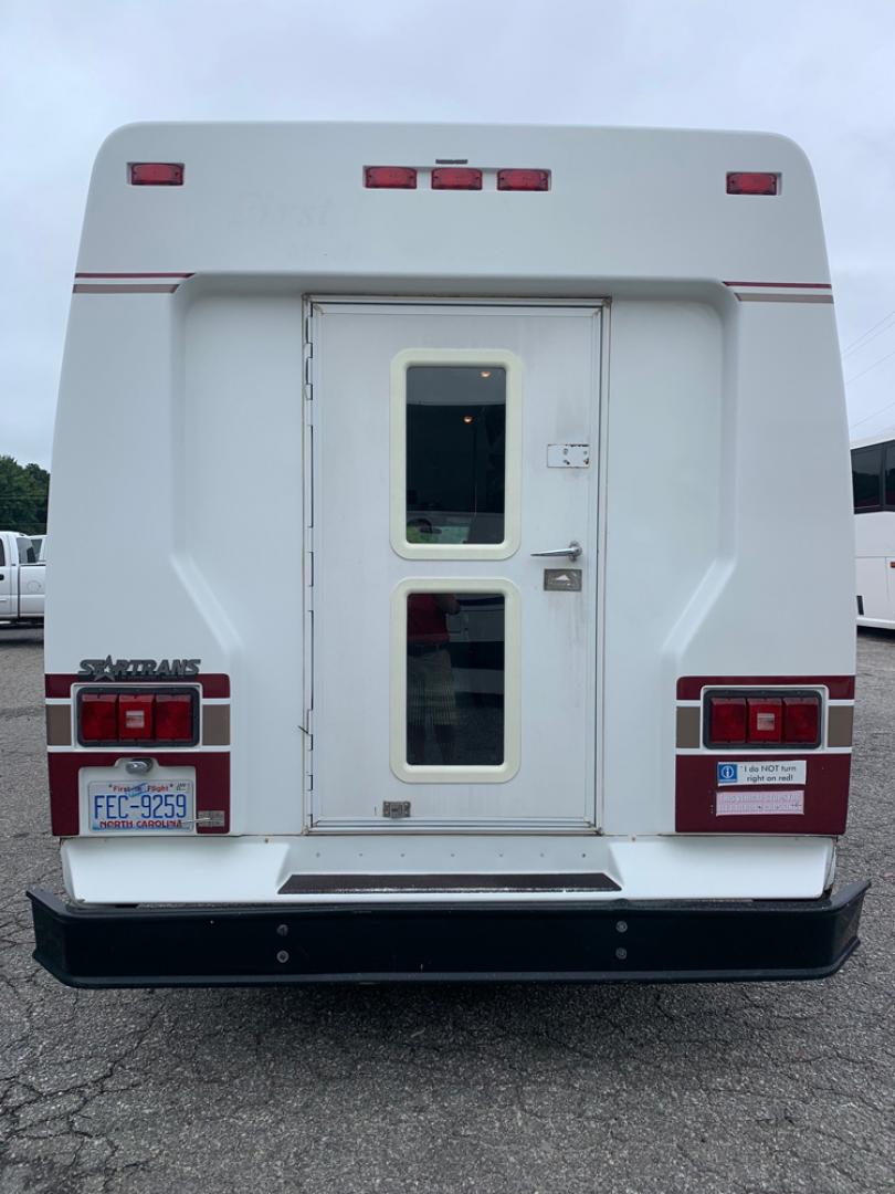 2000 White /Gray Chevrolet 3500 with an Diesel engine, Auto transmission, 0.000000, 0.000000 - 2000 Chevrolet 3500 Startrans Conversion, 6.5L Diesel Jasper Rebuilt Engine, Automatic Transmission, 28 passengers & driver, 24 passengers with Luggage, High Back Seats, Seat Belts, Aisle Sliders, Overhead Storage, Front/Rear A/C, Stainless Wheel Simulators. - Photo#3