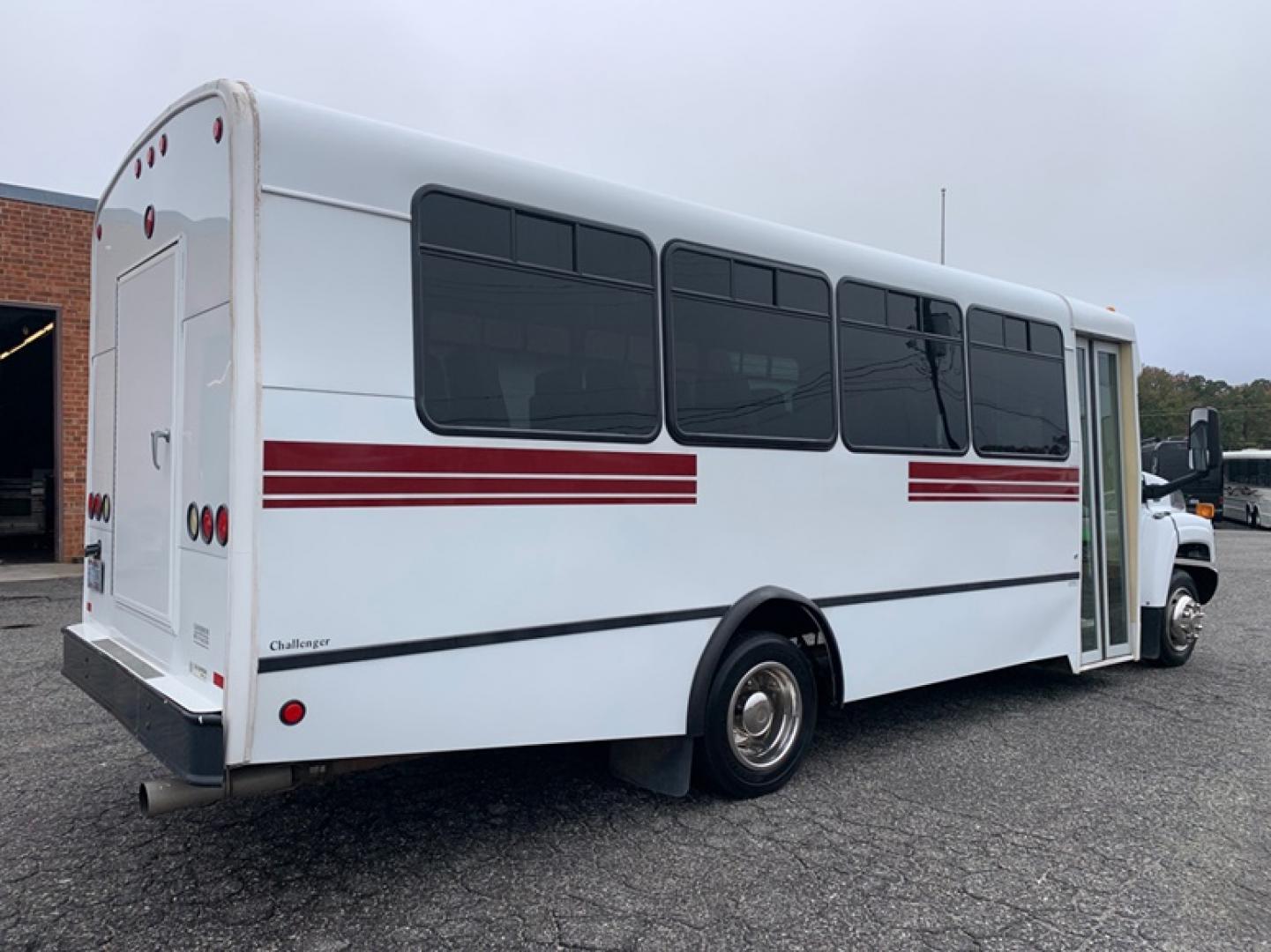 2009 White /Gray Chevrolet C4500 with an Diesel engine, Auto transmission, located at 1725 US-68 N, Bellefontaine, OH, 43311, (937) 592-5466, 40.387783, -83.752388 - 2009 Chevrolet C4500 Champion Conversion – 6.6L Duramax Diesel Engine, Allison Automatic Trans, 28 Passengers + Driver, High Back Reclining Seats, Retractable Seat Belts, Aisle Sliders, Electric Entrance Door, Overhead Luggage Racks, Reading Lights, Front & Rear A/C. Stainless Wheel Simulators 6 N - Photo#2