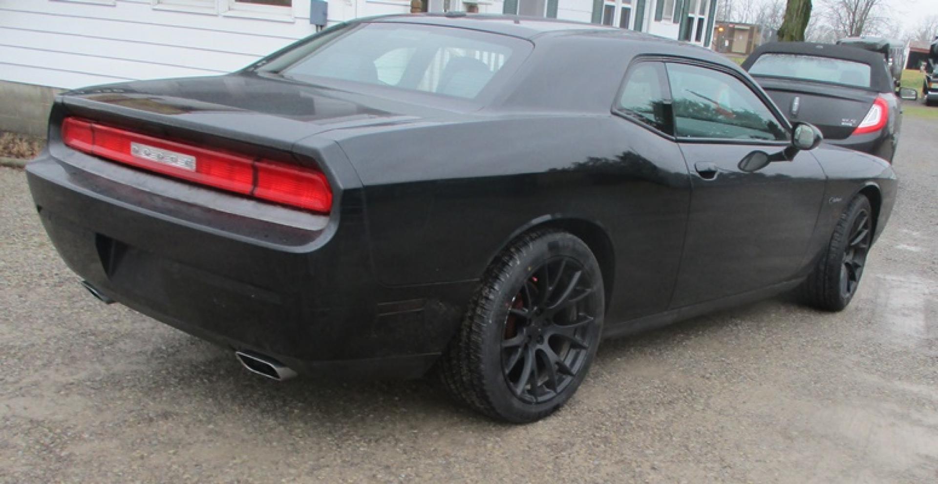 2013 Black /Dark Slate Gray Dodge Challenger SXT (2C3CDYAG9DH) with an 3.6L V6 DOHC 24V engine, 4-Speed Automatic transmission, located at 1725 US-68 N, Bellefontaine, OH, 43311, (937) 592-5466, 40.387783, -83.752388 - 2013 DODGE CHALLENGER SXT PLUS, 3.6 V6 305 HP, Auto, Black/DK Slate Gray, Bucket Seats w/Driver Power, Lumbar, Heated, Psg. Heated, AM/FM/CD/USB/MP3/Bluetooth/Siriusxm, AC/HEAT, PS w/tele/tilt/cruise/controls, PW, PL, PB, PM, Fog Lights, Moon Roof, Custom Black Wheels, - Photo#4