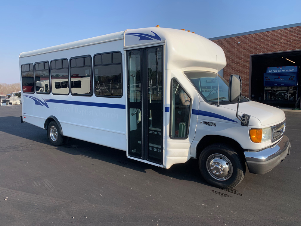 photo of 2004 Ford E450