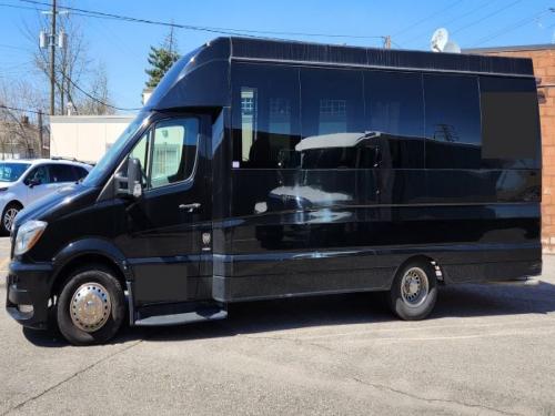 2017 SPRINTER BUS BY BATTISTI
