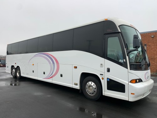 2007 MCI J4500